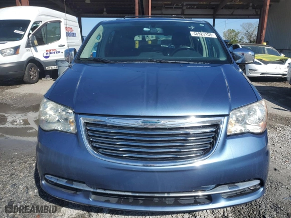 2011 Chrysler Town & Country Touring-L with VIN 2A4RR8DG1BR779981, listed as a Copart auction lot 48923105 with 104,236 mi miles and Salvage Title. Bid and sale history available at carsss.com. Image 5.
