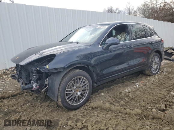 2016 Porsche Cayenne z VIN WP1AA2A29GKA15722, wystawiony jako Copart lot #43627915 z przebiegiem 125 579 mil mil oraz Szkoda całkowita • Salvage title. Historia ofert i sprzedaży dostępna na DreamBid. Obrazek 1.