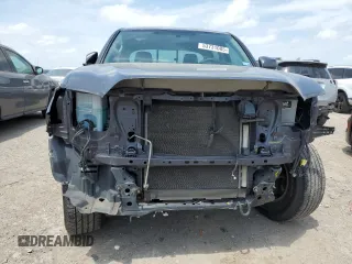 2017 Toyota Tacoma SR z VIN 5TFAX5GNXHX096186, wystawiony jako Copart lot #53731085 z przebiegiem 109 821 mil mil oraz Szkoda całkowita • Salvage title. Historia ofert i sprzedaży dostępna na DreamBid. Obrazek 5.