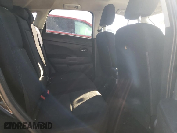 2021 Mitsubishi Outlander ES z VIN JA4APUAU6MU005379, wystawiony jako Copart lot #75310024 z przebiegiem 68 796 mil mil oraz Szkoda całkowita • Salvage title. Historia ofert i sprzedaży dostępna na DreamBid. Obrazek 10.
