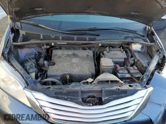 2013 Toyota Sienna XLE with VIN 5TDDK3DC7DS057882, listed as a Copart auction lot 47300525 with 147,990 mi miles and Salvage Title. Bid and sale history available at DreamBid. Image 12.