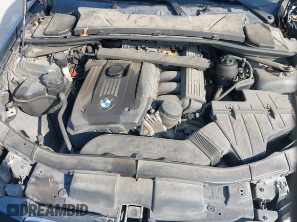 2009 BMW 3 Series 328i with VIN WBAPH77529NM46049, listed as a IAAI auction lot 42037870 with 1 mi miles. Bid and sale history available at carsss.com. Image 10.