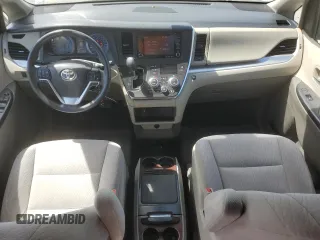 2018 Toyota Sienna LE Auto Access Seat with VIN 5TDKZ3DC0JS944349, listed as a Copart auction lot 58276595 with 72,725 mi miles and Salvage title. Bid and sale history available at DreamBid. Image 8.