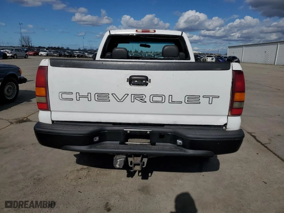 2002 Chevrolet Silverado 1500 LS with VIN 1GCEC14V82Z222342, listed as a Copart auction lot 45576755 with 152,446 mi miles and Salvage Title. Bid and sale history available at carsss.com. Image 6.