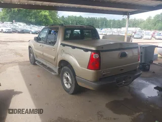 2002 Ford Explorer Sport Trac Value с VIN 1FMZU67E92UD00403, выставлен на аукционе IAAI как лот 42490059 с пробегом 213 550 миль миль и . История ставок и продаж доступна на DreamBid. Изображение 3.