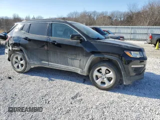 2017 Jeep Compass Latitude z VIN 3C4NJDBB0HT693451, wystawiony jako Copart lot #41578995 z przebiegiem 88 731 mil mil oraz Szkoda całkowita • Salvage title. Historia ofert i sprzedaży dostępna na DreamBid. Obrazek 4.
