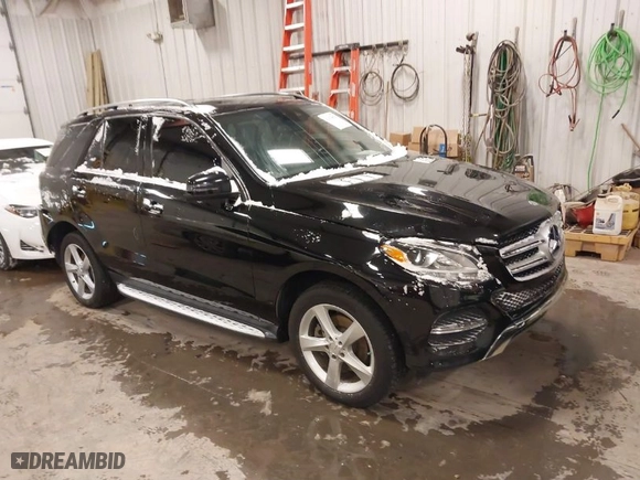 2016 Mercedes-Benz GLE with VIN 4JGDA5HB5GA797279, listed as a IAAI auction lot 41374979 with 92,672 mi miles. Bid and sale history available at carsss.com. Image 1.