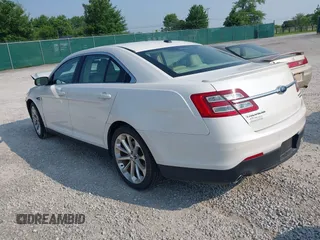 2016 Ford Taurus Limited z VIN 1FAHP2F89GG157721, wystawiony jako IAAI lot #42358132 z przebiegiem 108 384 mil mil oraz . Historia ofert i sprzedaży dostępna na DreamBid. Obrazek 3.