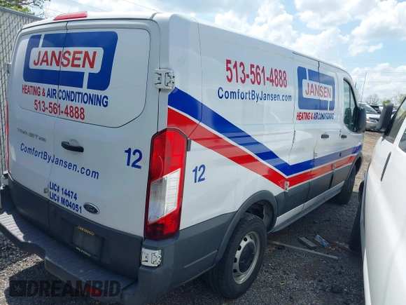 2017 Ford Transit z VIN 1FTYR1ZM1HKB13413, wystawiony jako IAAI lot #42117599 z przebiegiem 114 620 mil mil oraz . Historia ofert i sprzedaży dostępna na DreamBid. Obrazek 4.