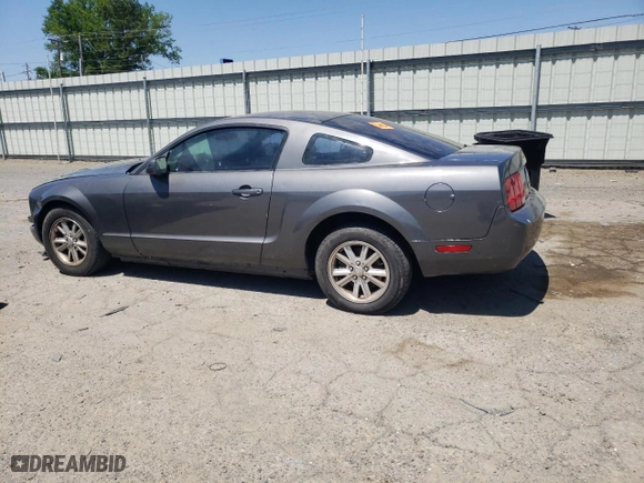 2008 Ford Mustang Deluxe with VIN 1ZVHT80NX85183214, listed as a Copart auction lot 53311045 with 188,050 mi miles and Clean Title. Bid and sale history available at carsss.com. Image 2.