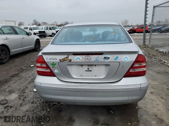 2007 Mercedes-Benz C 230 Sport z VIN WDBRF52H27E023149, wystawiony jako Copart lot #42544025 z przebiegiem 143 576 mil mil oraz Nie do naprawy • Non repairable. Historia ofert i sprzedaży dostępna na DreamBid. Obrazek 6.