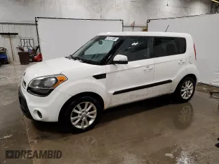 2012 Kia Soul + with VIN KNDJT2A61C7425121, listed as a Copart auction lot 45560815 with 208,833 mi miles and Clean Title. Bid and sale history available at carsss.com. Image 1.