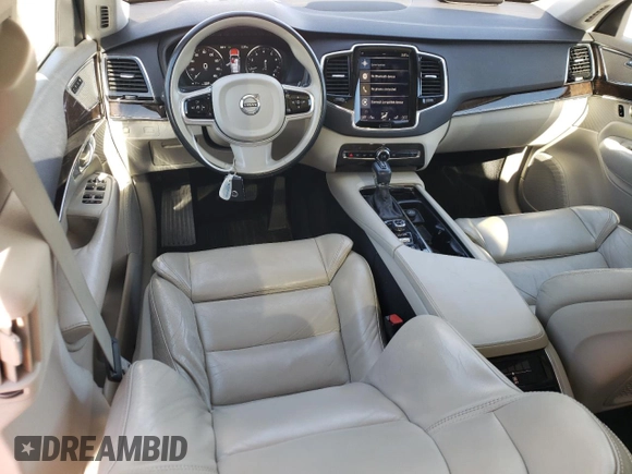 2017 Volvo XC90 Momentum with VIN YV4A22PK0H1171397, listed as a Copart auction lot 47424555 with 122,232 mi miles and Salvage Title. Bid and sale history available at DreamBid. Image 8.