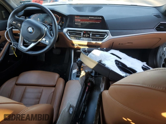 2020 BMW 3 Series 330i xDrive with VIN WBA5R7C05LFH70437, listed as a Copart auction lot 47979785 with 70,224 mi miles and Salvage Title. Bid and sale history available at DreamBid. Image 8.