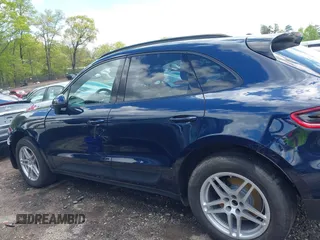 2018 Porsche Macan with VIN WP1AA2A57JLB02790, listed as a IAAI auction lot 42001685 with 59,313 mi miles. Bid and sale history available at carsss.com. Image 15.