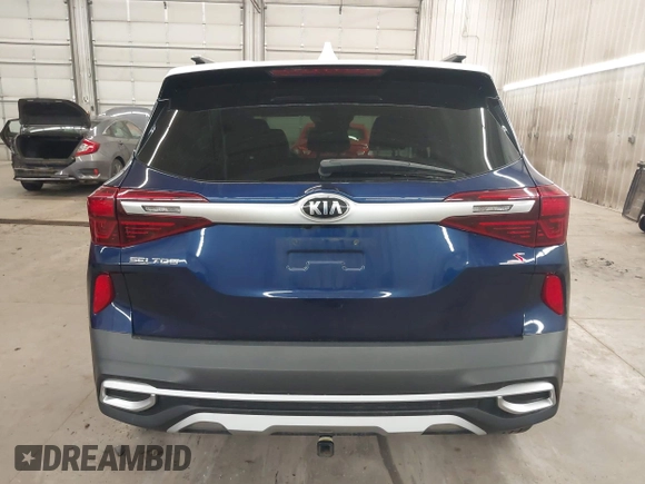 2021 Kia Seltos S z VIN KNDEUCAA6M7117095, wystawiony jako IAAI lot #41995149 z przebiegiem 31 757 mil mil oraz . Historia ofert i sprzedaży dostępna na DreamBid. Obrazek 17.