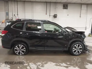 2024 Subaru Forester Limited with VIN JF2SKALC4RH441399, listed as a IAAI auction lot 41009860 with 6,101 mi miles. Bid and sale history available at carsss.com. Image 14.