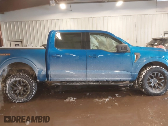 2021 Ford F-150 XL with VIN 1FTEW1E84MFC16395, listed as a IAAI auction lot 41606743 with 81,425 mi miles. Bid and sale history available at carsss.com. Image 14.
