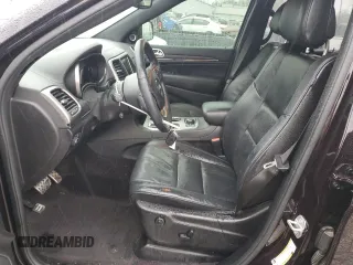 2018 Jeep Grand Cherokee Overland z VIN 1C4RJFCT3JC268599, wystawiony jako Copart lot #85242404 z przebiegiem 58 018 mil mil oraz Szkoda całkowita • Salvage title. Historia ofert i sprzedaży dostępna na DreamBid. Obrazek 7.