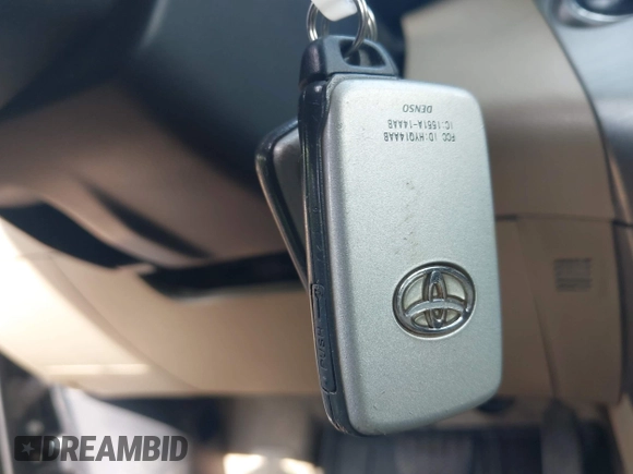 2009 Toyota RAV4 Limited with VIN JTMBF31VX9D000273, listed as a IAAI auction lot 42529855 with 181,795 mi miles and . Bid and sale history available at DreamBid. Image 11.