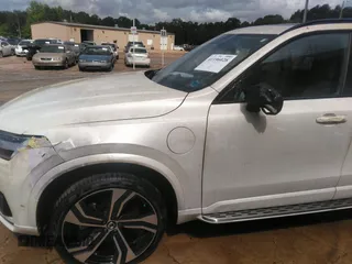 2022 Volvo XC90 R-Design with VIN YV4BR0CM1N1808448, listed as a IAAI auction lot 41196028 with 42,062 mi miles and . Bid and sale history available at DreamBid. Image 12.
