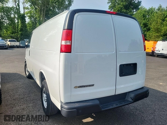 2022 Chevrolet Express Cargo с VIN 1GCWGAFP2N1259977, выставлен на аукционе IAAI как лот 42566204 с пробегом 42 647 миль миль и . История ставок и продаж доступна на DreamBid. Изображение 1.