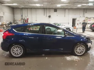 2012 Ford Focus SEL with VIN 1FAHP3M23CL137776, listed as a IAAI auction lot 41921697 with 189,217 mi miles. Bid and sale history available at carsss.com. Image 14.