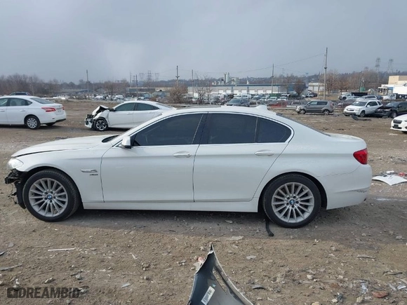 2012 BMW 5 Series 535i xDrive with VIN WBAFU7C58CDU62346, listed as a IAAI auction lot 41628782 with 116,290 mi miles. Bid and sale history available at carsss.com. Image 13.