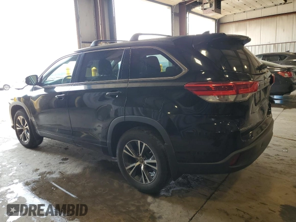 2018 Toyota Highlander LE с VIN 5TDBZRFH6JS834630, выставлен на аукционе Copart как лот 59680915 с пробегом 93 904 миль миль и Списание • Salvage title. История ставок и продаж доступна на DreamBid. Изображение 2.