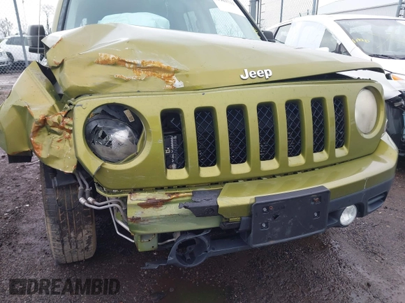 2012 Jeep Patriot Sport with VIN 1C4NJPBB9CD579786, listed as a IAAI auction lot 41963712 with 194,049 mi miles and . Bid and sale history available at DreamBid. Image 6.