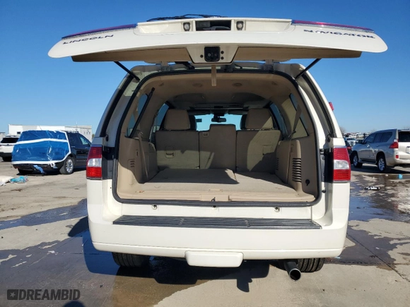 2007 Lincoln Navigator with VIN 5LMFU28577LJ00432, listed as a Copart auction lot 85879224 with 190,675 mi miles and Clean Title. Bid and sale history available at carsss.com. Image 6.