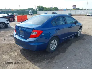 2012 Honda Civic LX z VIN 19XFB2F56CE075915, wystawiony jako IAAI lot #39982834 z przebiegiem 168 853 mil mil oraz . Historia ofert i sprzedaży dostępna na DreamBid. Obrazek 4.