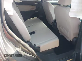 2018 Volkswagen Tiguan SEL z VIN 3VV3B7AX1JM045203, wystawiony jako IAAI lot #42572229 z przebiegiem 104 873 mil mil oraz . Historia ofert i sprzedaży dostępna na DreamBid. Obrazek 8.