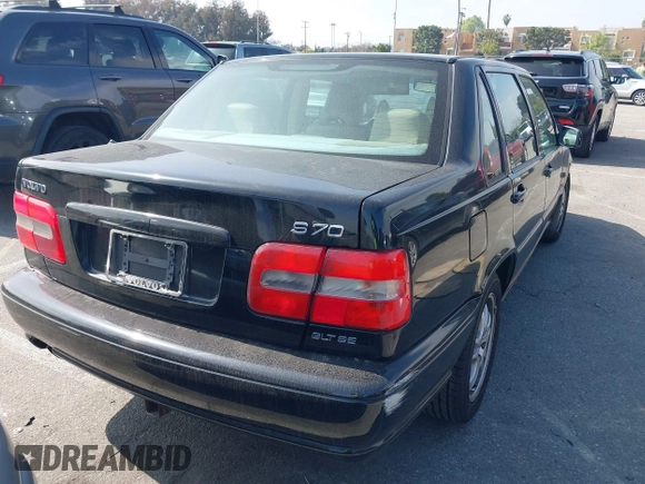 2000 Volvo S70 с VIN YV1LS56D1Y2662615, выставлен на аукционе IAAI как лот 41622599 с пробегом 269 328 миль миль и . История ставок и продаж доступна на DreamBid. Изображение 4.