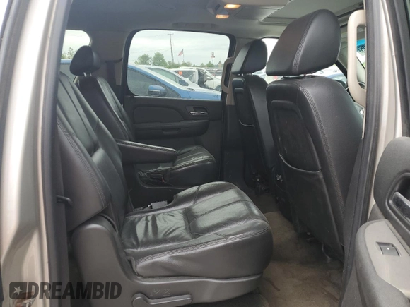 2008 Chevrolet Suburban LTZ with VIN 3GNFK16308G157294, listed as a Copart auction lot 57337905 with 312,276 mi miles and Clean title. Bid and sale history available at DreamBid. Image 11.