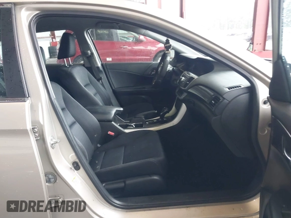 2014 Honda Accord Sedan Sport with VIN 1HGCR2F51EA205959, listed as a IAAI auction lot 40234315 with 157,505 mi miles. Bid and sale history available at carsss.com. Image 5.