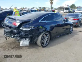 2018 Mercedes-Benz E-Class E 400 with VIN WDD1J6FB9JF067942, listed as a IAAI auction lot 41635911 with 38,478 mi miles. Bid and sale history available at carsss.com. Image 4.