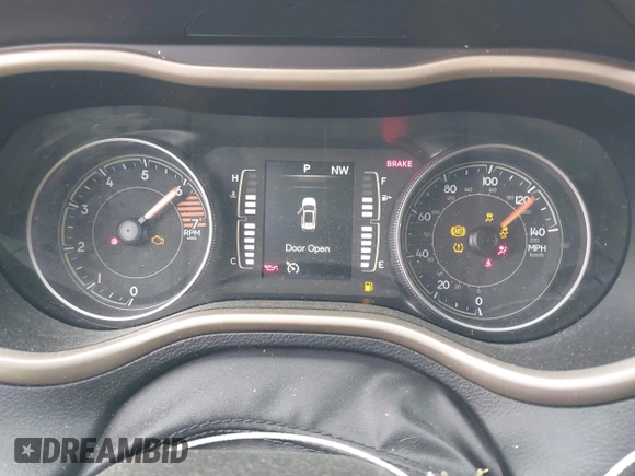 2018 Jeep Cherokee Latitude Tech Connect with VIN 1C4PJMCB7JD555019, listed as a IAAI auction lot 42091382 with 45,988 mi miles and . Bid and sale history available at DreamBid. Image 7.