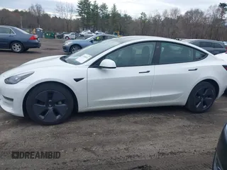 2023 Tesla Model 3 с VIN 5YJ3E1EA2PF475070, выставлен на аукционе IAAI как лот 41948023 с пробегом 61 178 миль миль и . История ставок и продаж доступна на DreamBid. Изображение 15.