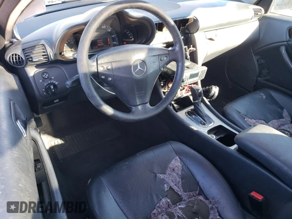 2003 Mercedes-Benz C 230 Kompressor z VIN WDBRN40J93A457704, wystawiony jako Copart lot #81744394 z przebiegiem 158 288 mil mil oraz Szkoda całkowita • Salvage title. Historia ofert i sprzedaży dostępna na DreamBid. Obrazek 8.