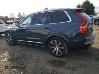 2025 Volvo XC90 Ultimate Bright Theme with VIN YV4062PF8S1309651, listed as a Copart auction lot 46637415 with 728 mi miles and Salvage Title. Bid and sale history available at carsss.com. Image 2.