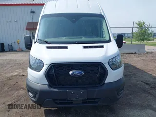 2023 Ford Transit Cargo с VIN 1FTBR1X88PKB01513, выставлен на аукционе IAAI как лот 42496329 с пробегом 65 621 миль миль и . История ставок и продаж доступна на DreamBid. Изображение 12.
