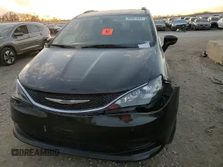 2021 Chrysler Voyager LXi with VIN 2C4RC1DG7MR538864, listed as a Copart auction lot 82931624 with 97,819 mi miles and Salvage Title. Bid and sale history available at DreamBid. Image 12.