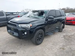 2020 Toyota 4Runner SR5 with VIN JTEBU5JRXL5787288, listed as a IAAI auction lot 41744998 with 92,062 mi miles. Bid and sale history available at carsss.com. Image 2.
