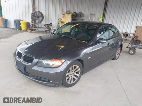 2007 BMW 3 Series 328xi with VIN WBAVC93577KX61922, listed as a IAAI auction lot 41740964 with 1 mi miles. Bid and sale history available at carsss.com. Image 2.