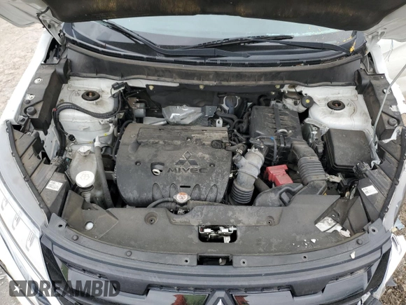 2021 Mitsubishi Outlander ES z VIN JA4APUAU7MU001874, wystawiony jako Copart lot #55825345 z przebiegiem 99 555 mil mil oraz Szkoda całkowita • Salvage title. Historia ofert i sprzedaży dostępna na DreamBid. Obrazek 12.