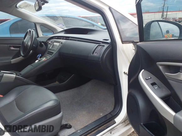 2014 Toyota Prius Four with VIN JTDKN3DU1E1764143, listed as a IAAI auction lot 42189738 with 209,835 mi miles and . Bid and sale history available at DreamBid. Image 5.