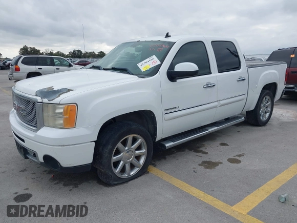 2011 GMC Sierra 1500 Denali z VIN 3GTP2XE25BG404518, wystawiony jako IAAI lot #41504566 z przebiegiem 187 926 mil mil oraz . Historia ofert i sprzedaży dostępna na DreamBid. Obrazek 17.