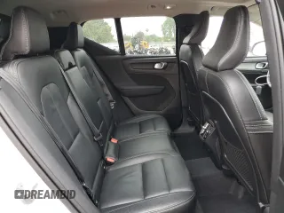 2024 Volvo XC40 Plus Dark Theme with VIN YV4L12ULXR2285377, listed as a Copart auction lot 60165095 with 43,423 mi miles and Salvage title. Bid and sale history available at DreamBid. Image 11.