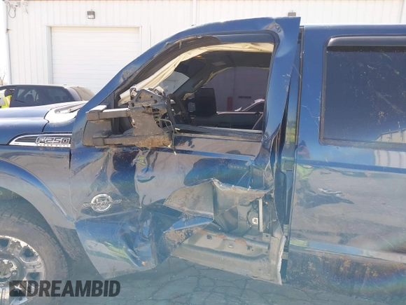 2016 Ford F-250 Lariat z VIN 1FT7W2BTXGEB22880, wystawiony jako IAAI lot #41985145 z przebiegiem 131 344 mil mil oraz . Historia ofert i sprzedaży dostępna na DreamBid. Obrazek 6.